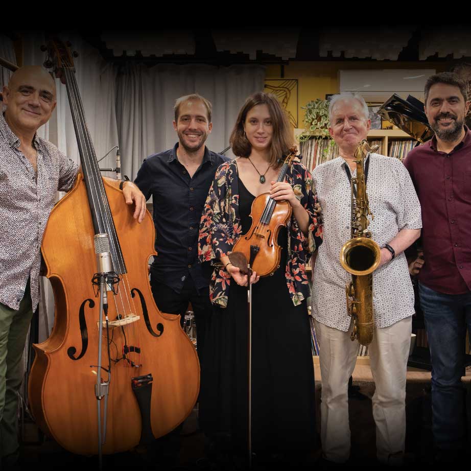 Elià Bastida (violon) invite Scott Hamilton (saxophone) et Joan Chamorro (contrebasse) trio